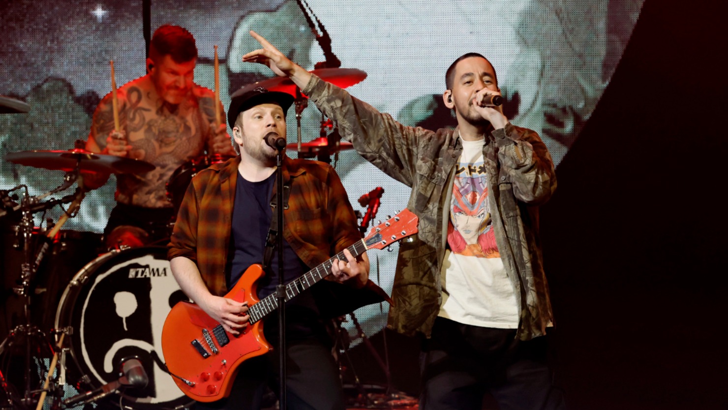 Fall Out Boy Mike Shinoda
