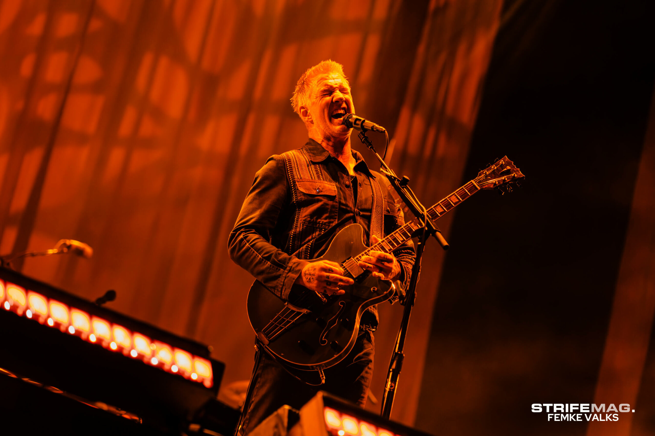 QUEENS OF THE STONE AGE - Pukkelpop -20250817- 225143-DSC_6163-Verbeterd-NR-Femke Valks_