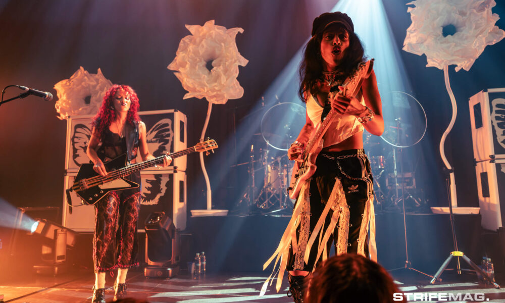 Nova Twins @ TivoliVredenburg