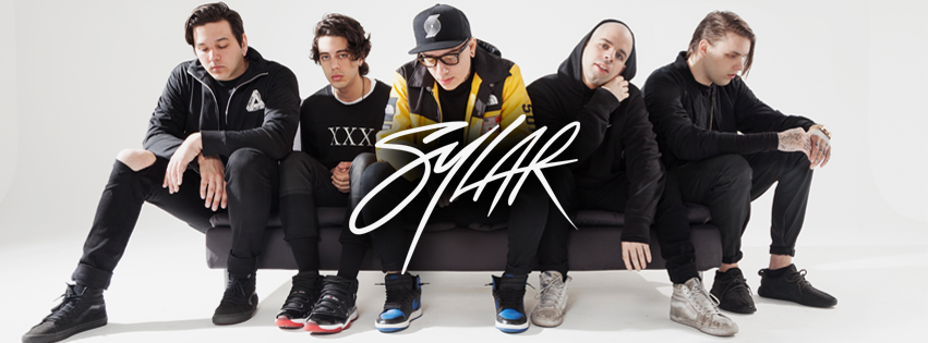 noah-sebastian-bad-omens-joined-sylar-on-stage-to-perform-an-old-track