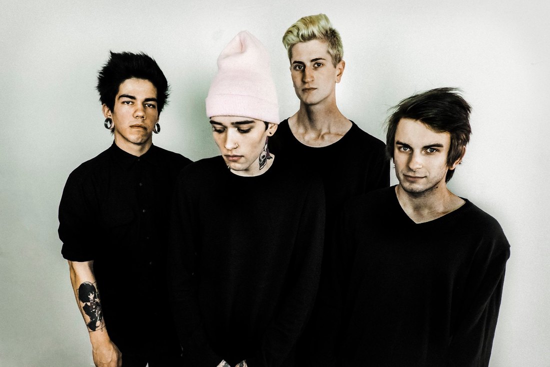 like-moths-to-flames-sworn-in-more-announce-march-tour