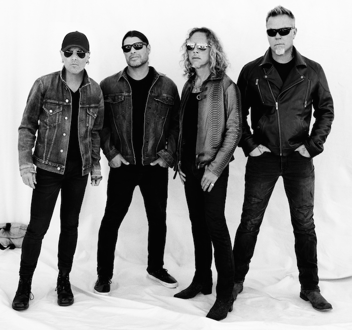 metallica-cancel-show-vocalist-james-hetfield-on-strict-no-singing-order