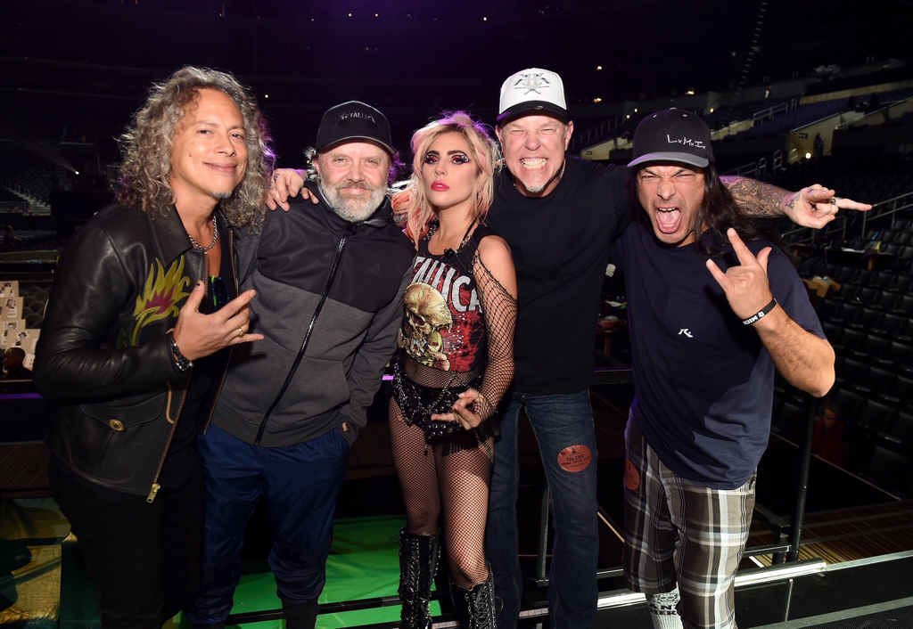 fault-in-metallica-frontman-james-hetfields-microphone-during-grammy-performance-determined