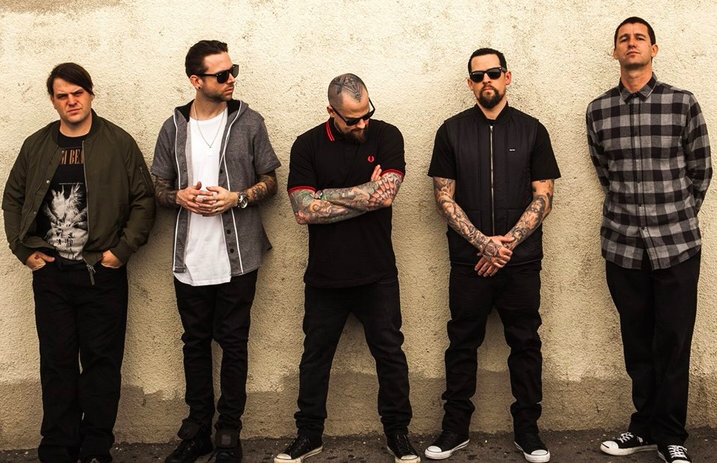the-good-charlotte-tour-with-sleeping-with-sirens-pierce-the-veil-has-even-more-support-acts-now