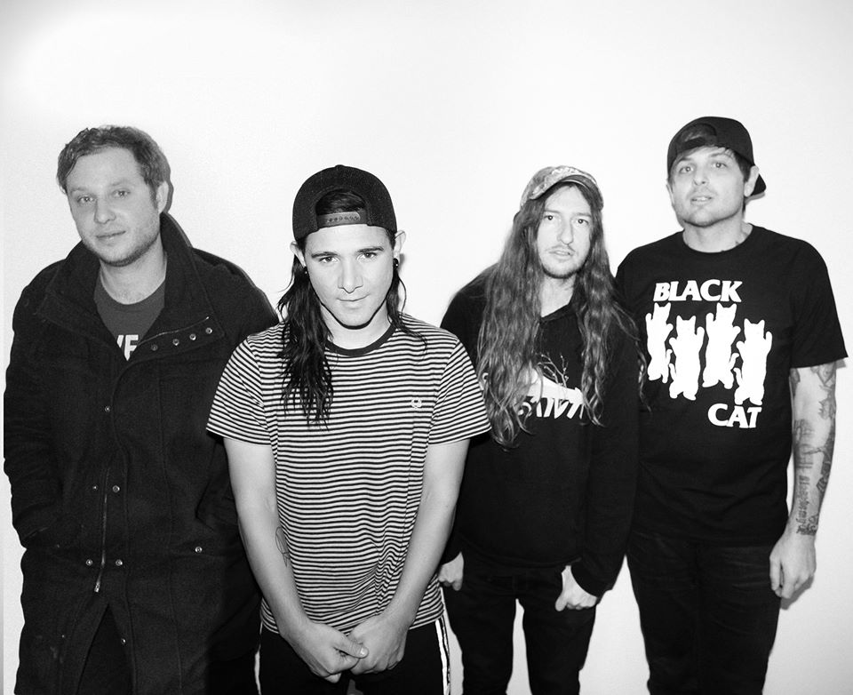 confirmed-sonny-moore-skrillex-is-back-in-from-first-to-last