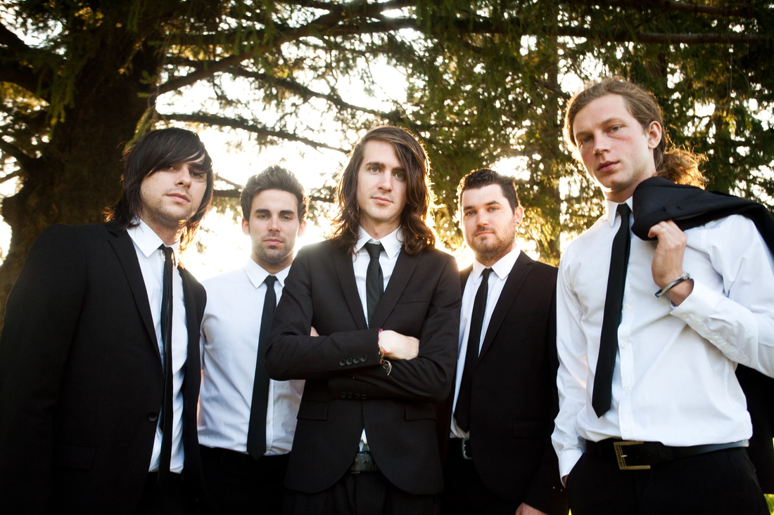 knuckle-pucks-joe-taylor-joins-mayday-parade-for-jamie-all-over-at-riot-fest
