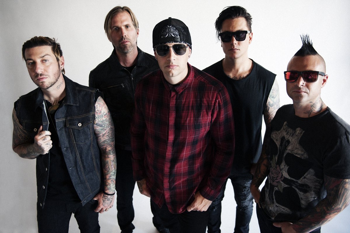 synyster-gates-avenged-sevenfold-starts-own-guitar-school