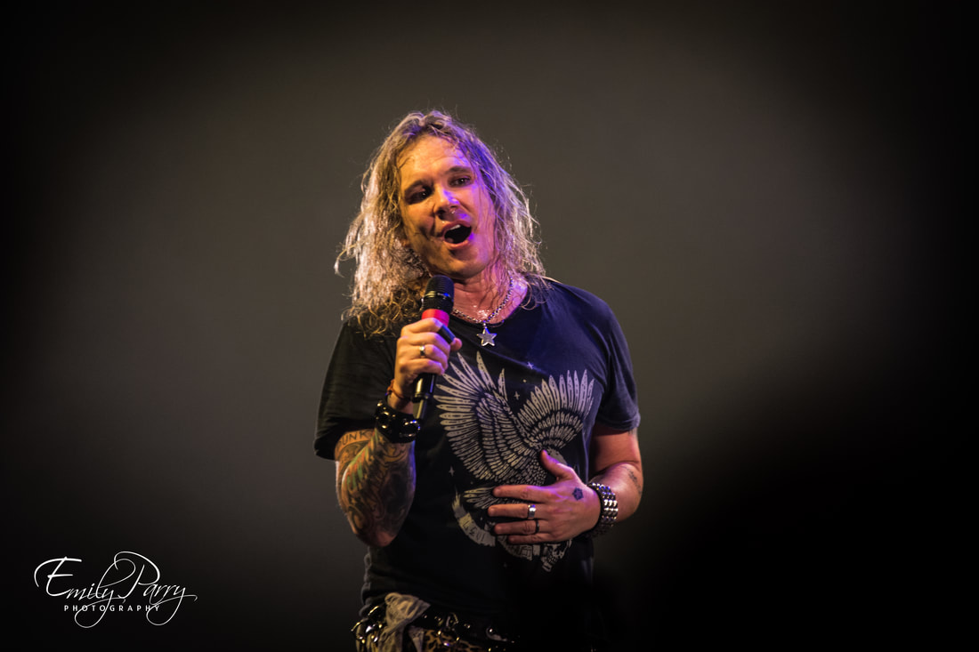 photo-review-steel-panther-gloriously-return-to-the-netherlands
