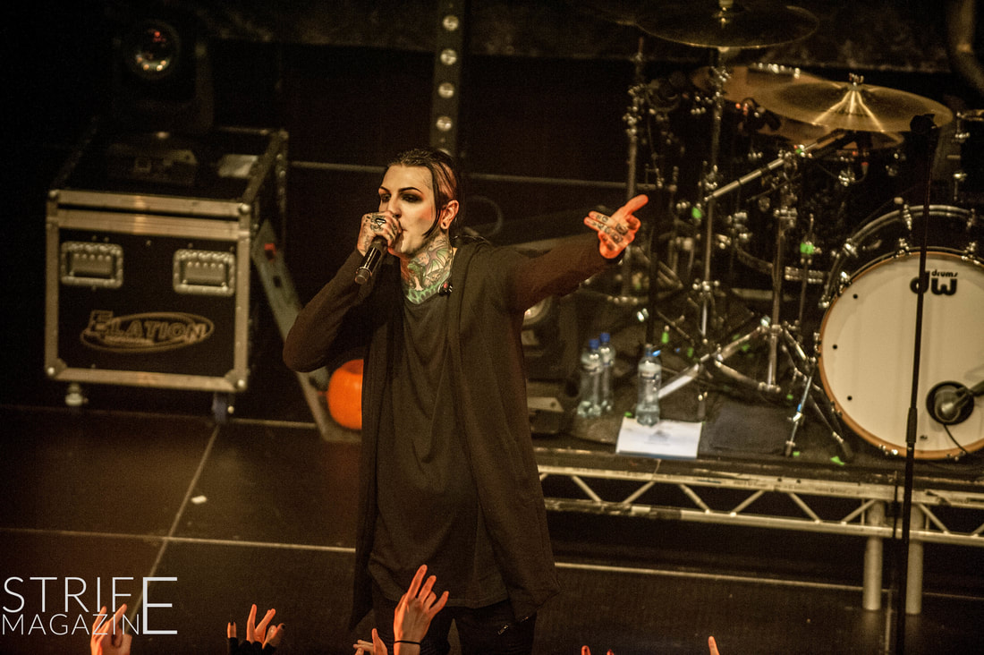 motionless-in-white-turned-the-netherlands-upside-down-with-amazing-performance