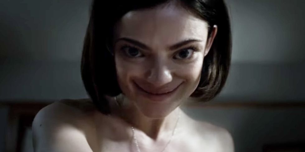 the-trailer-of-a-new-horror-movie-with-pretty-little-liars-star-scares-the-hell-out-of-people