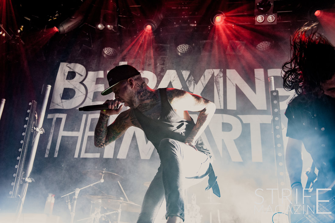 photo-review-betraying-the-martyrs-show-metalcore-is-alive-kickin-with-stunning-haarlem-show