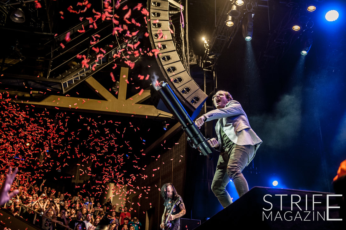 photo-review-stone-sour-blood-youth-portray-rock-n-roll-brilliance-in-utrecht