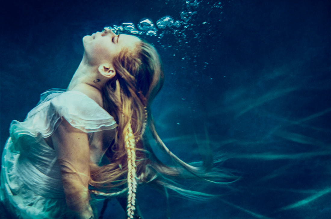 avril-lavigne-responds-to-conspiracy-theory-that-she-is-a-clone