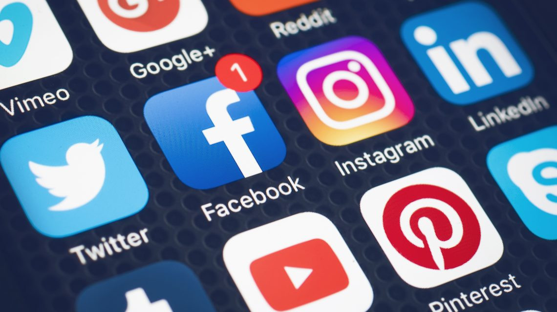 social-media-momo-challenge