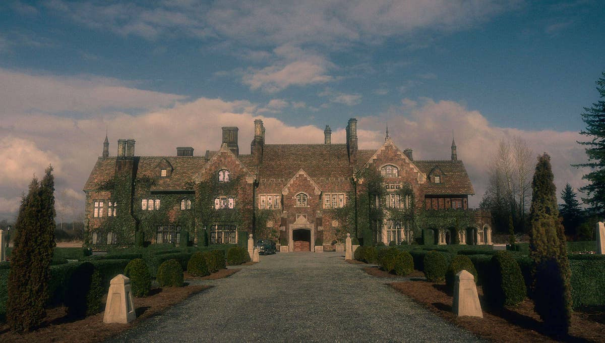 the-haunting-of-bly-manor-1